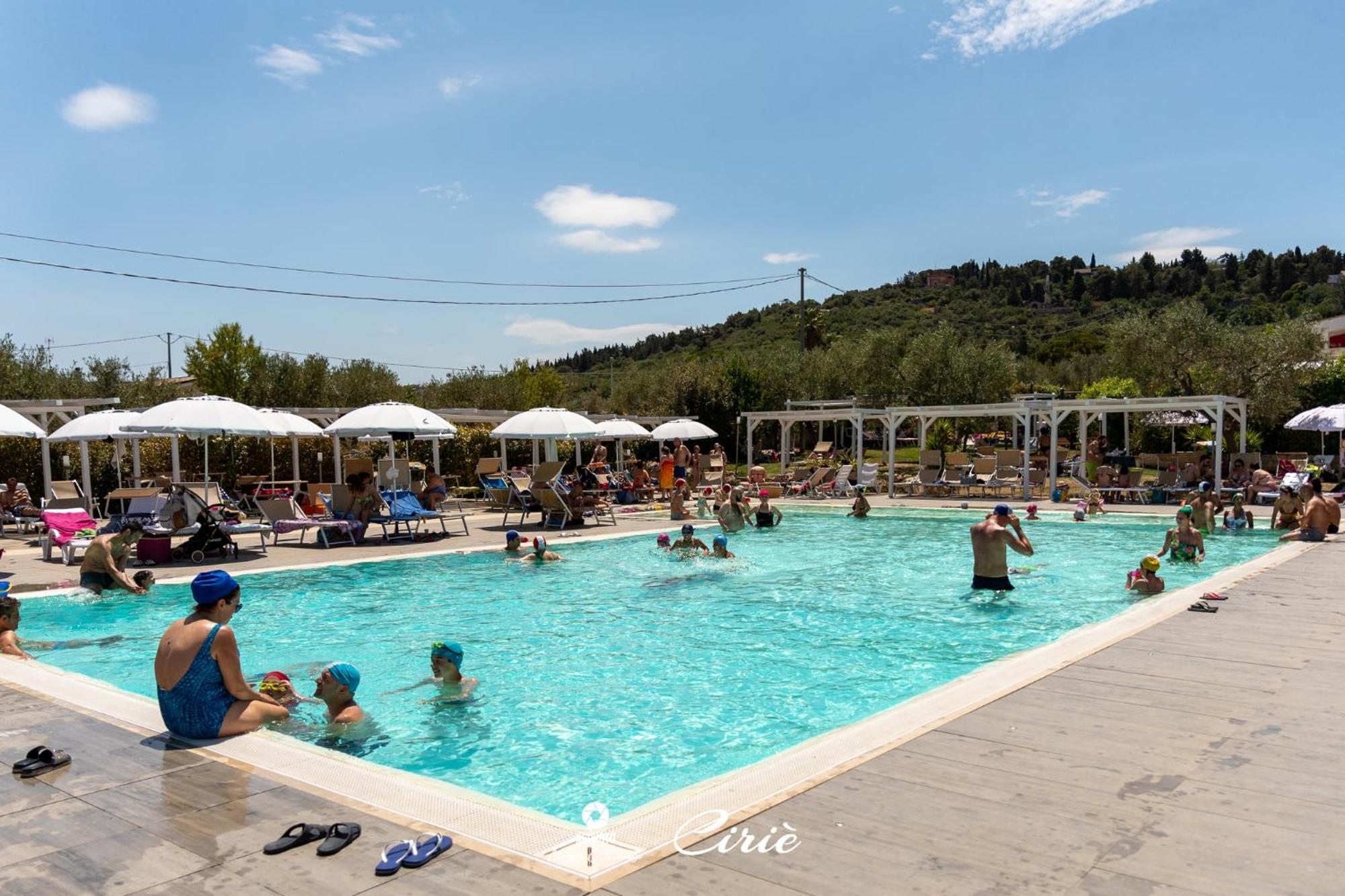 Agriturismo Cirie Кассано-делле-Мурдже Екстер'єр фото